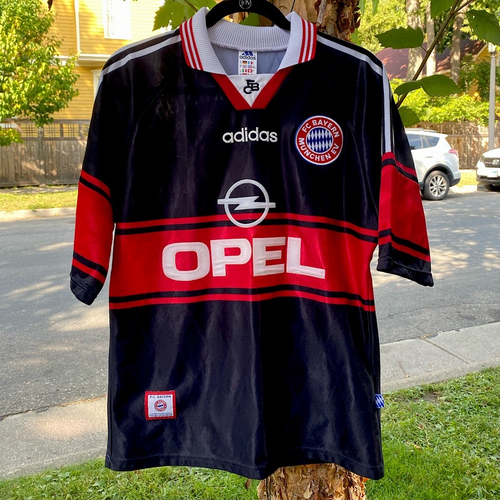 Adidas F.C. BAYERN MUNCHEN EV soccer/futbol jersey